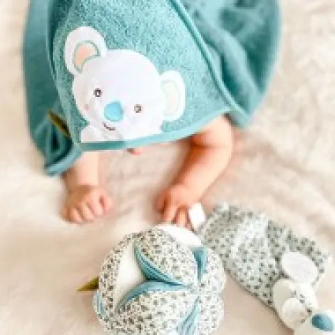 Online Coffret cadeau cape de bain et Doudou Yoca le koala - 80 x 80 cm Les Coffrets À Offrir|Cadeaux Naissance