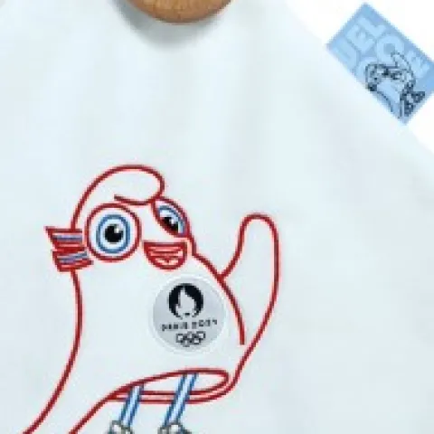 Sale Doudou plat mascotte jeux olympiques paris 2024 avec anneau en bois - 25 cm Collection Bébé Jo|Les Prix Doux
