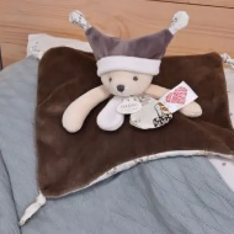 New Doudou plat Ours 3 histoires - Marron Les Prix Doux|Doudous À Histoires