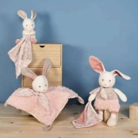 Discount Lapin peluche écrue avec mouchoir rose en coton BIO - 22 cm Les Prix Doux|Doudous Coton Bio