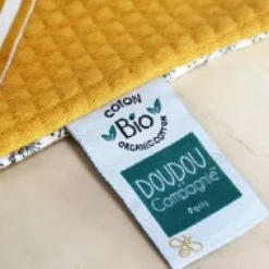 Fashion Peluche géante Pollen l'abeille en coton BIO - 90 cm Les Prix Doux|Doudous Coton Bio
